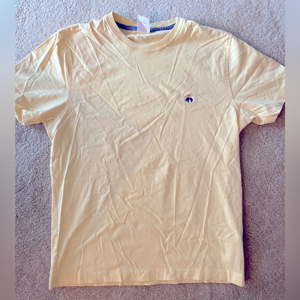 Brooks Brothers t shirt